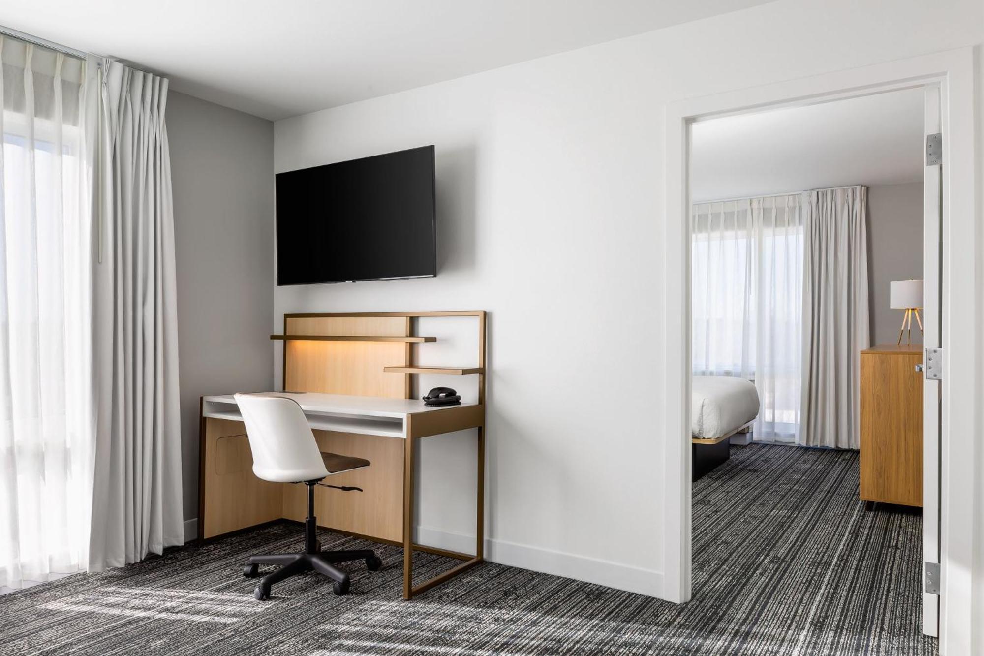 Towneplace Suites By Marriott Iron Mountain Exterior foto